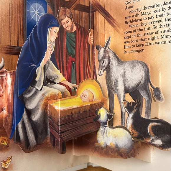 Christmas Classics Pop-up Books, set of 4 in box set. - Picture 7 of 8